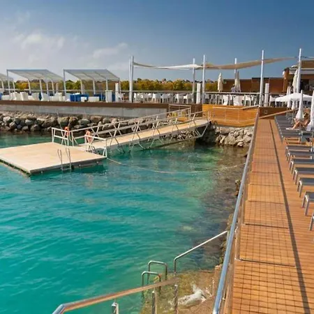 Holiday home Blue Marlin 14 *
